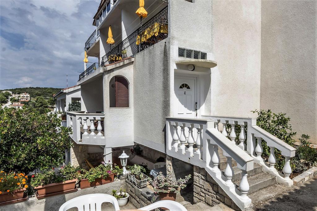Apartmani Nata Maslinica Bagian luar foto
