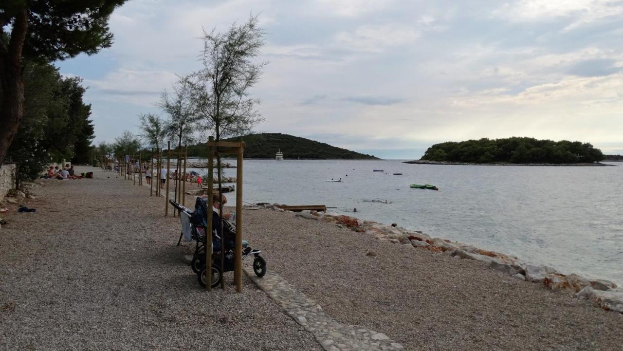 Apartmani Nata Maslinica Bagian luar foto